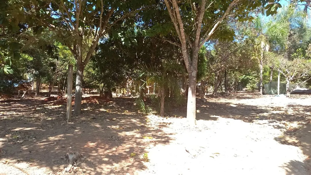 Solar Da Serra Qd. L Lote 11 - 1.671,00 m² - De Puro EncantoÓtimo lote com cerca...