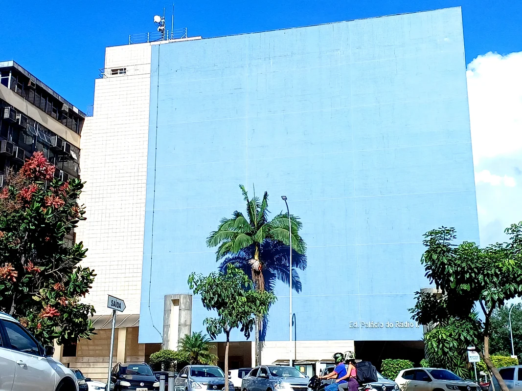 SALAS COMERCIAIS NA W3 SUL | AO LADO DO PÁTIO BRASIL | A PARTIR DE 40m²?? Alugue...