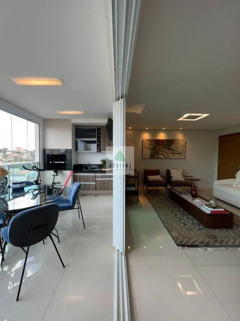 4 quartos , sendo 3 suítes, 2 salas , varanda , lavabo, 05/07/24