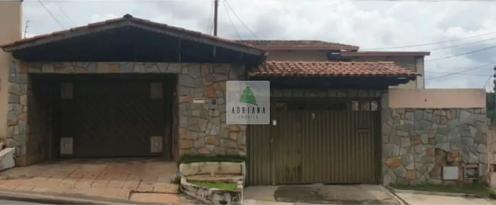 Casa com 4 quartos sendo 1 suíte Armários planejados no quarto PROPRIETÁRIO ESTU...