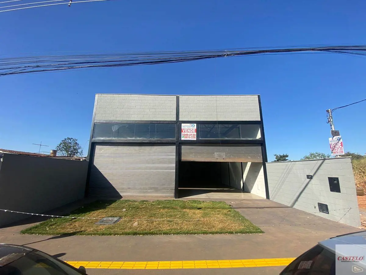 Galpão novo, com localização privilegiada, próximo ao Shopping Lozandes e Fórum ...