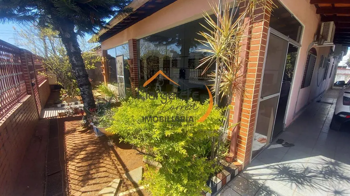 Imobiliária Margarete Corrêa vende Casa térrea no Condomínio Jardim Europa 1.*Nã...