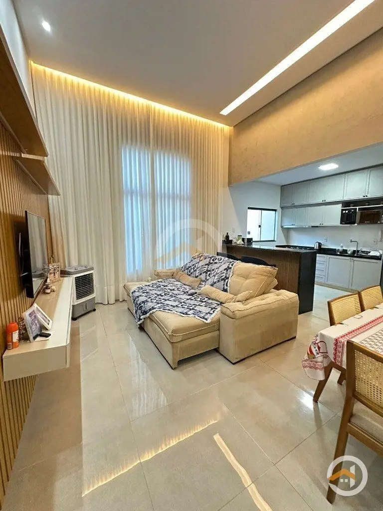 Belisima casa Jardim Itaipu- 3 Quartos, sendo 1 Suíte.- Ar- condicionado na suít...