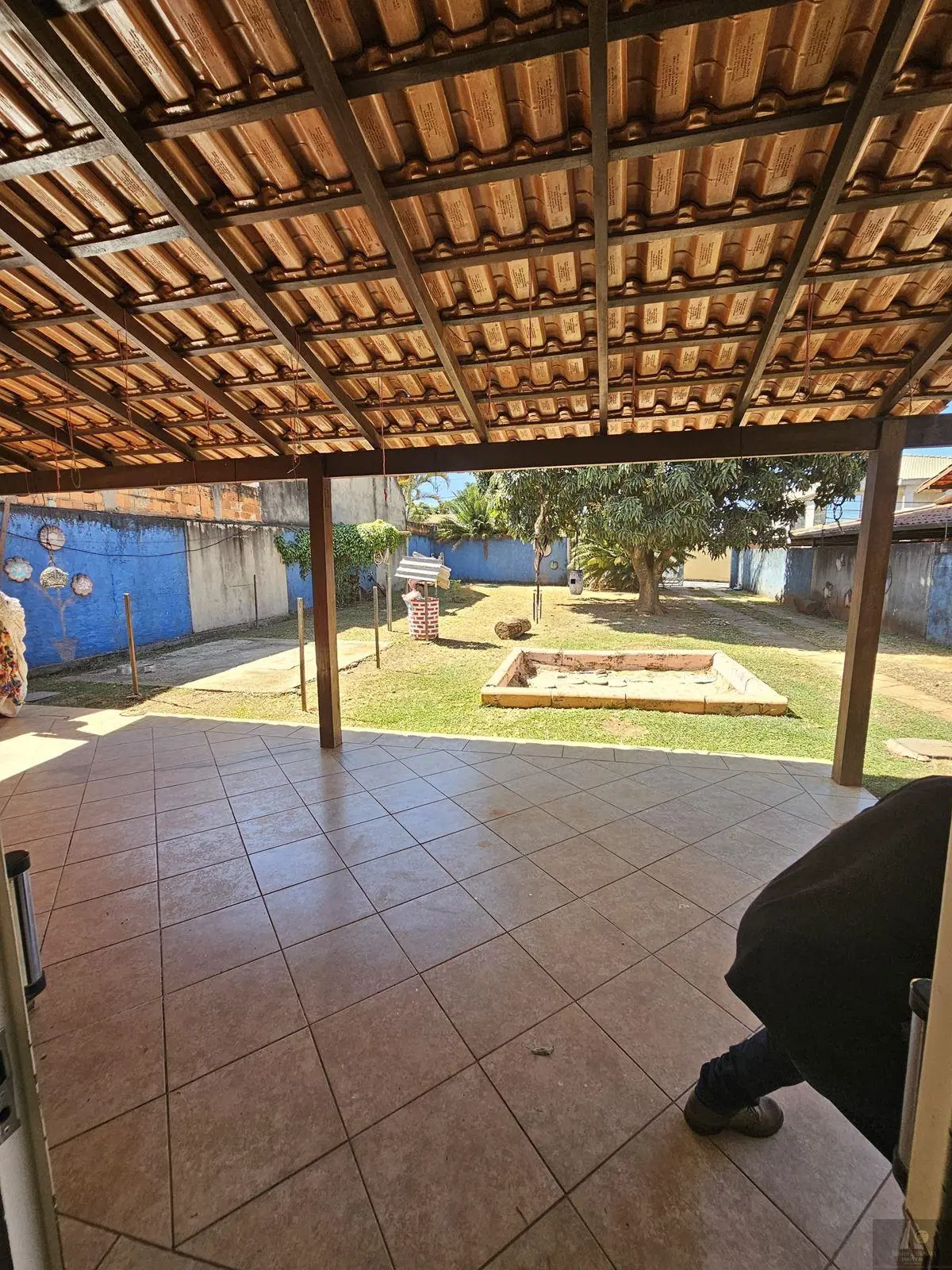 SHVP RUA 06, MARAVILHOSA CASA COM EXCELENTE LOCALIZAÇÃO, PRÓXIMO AO COLÉGIO LICE...