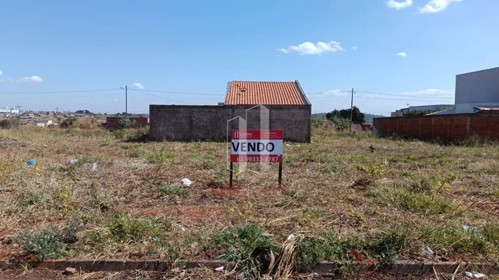 Descubra o lote dos seus sonhos no prestigiado Residencial Maria Monteiro em Tri...