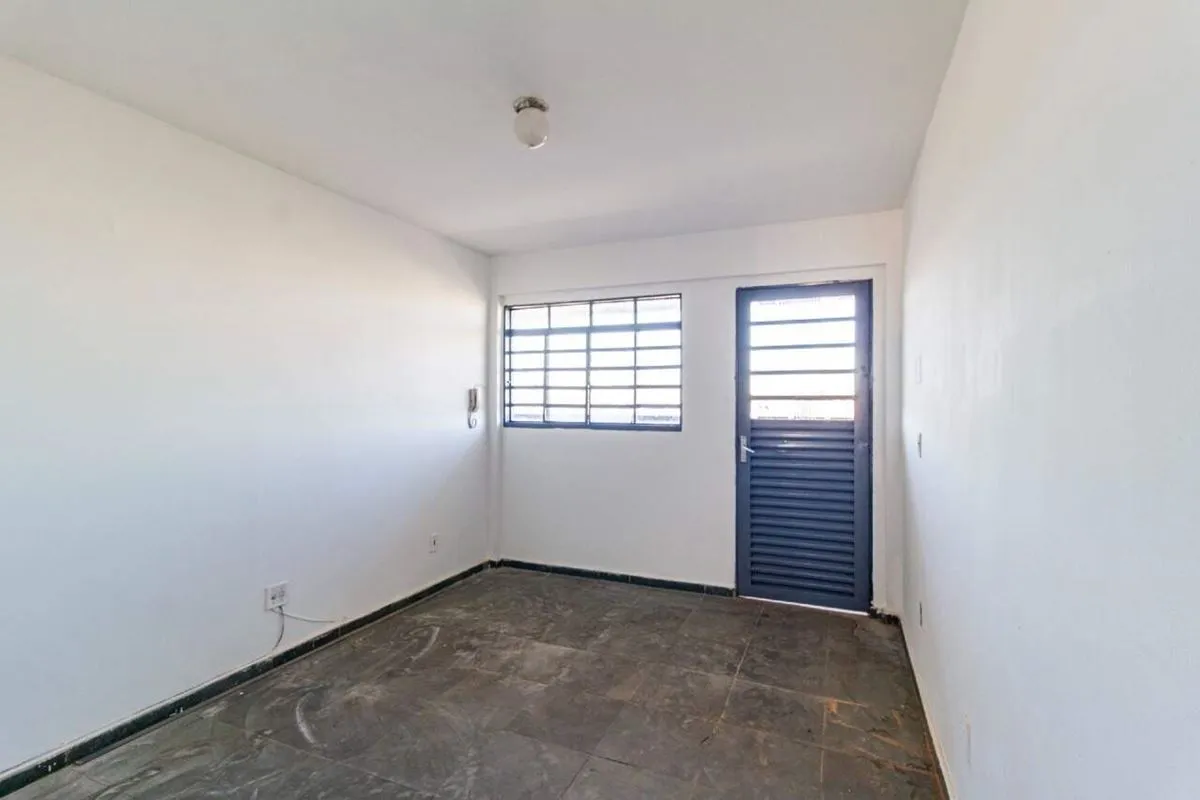 O Imóvel conta com :- Área de 50 m². - Ambiente Integrado: Layout Aberto, Ideal ...