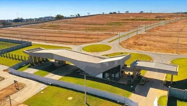 -OPORTUNIDADE ÁGIO -VINHAS FLAMBOYANT -LOTE DE 250m² -Agio:R$ 150.000,00-SALDO D...