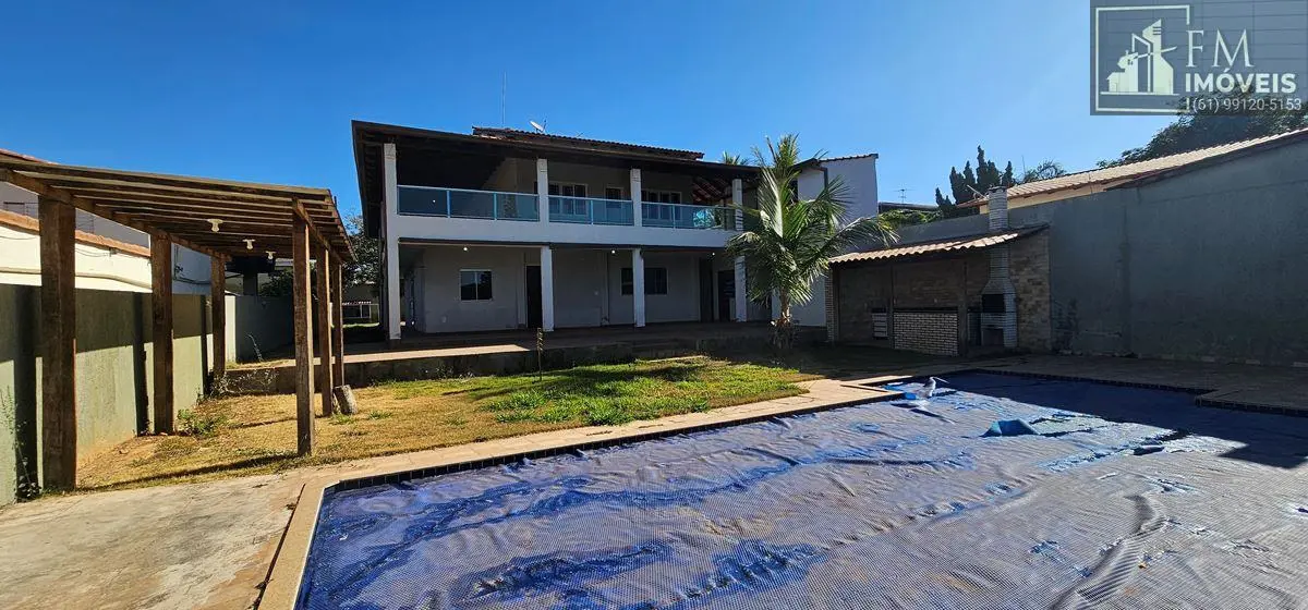ARNIQUEIRAS conjunto 4Excelente casa em condomínio na chácara 80, lote de 834 me...
