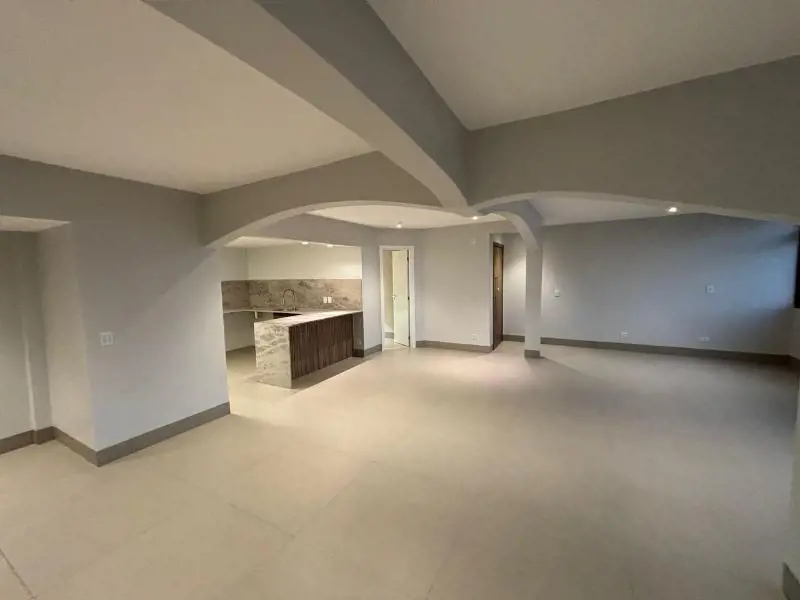 Ed. Edith. Oportunidade de morar em um apartamento de 150m2 completamente reform...