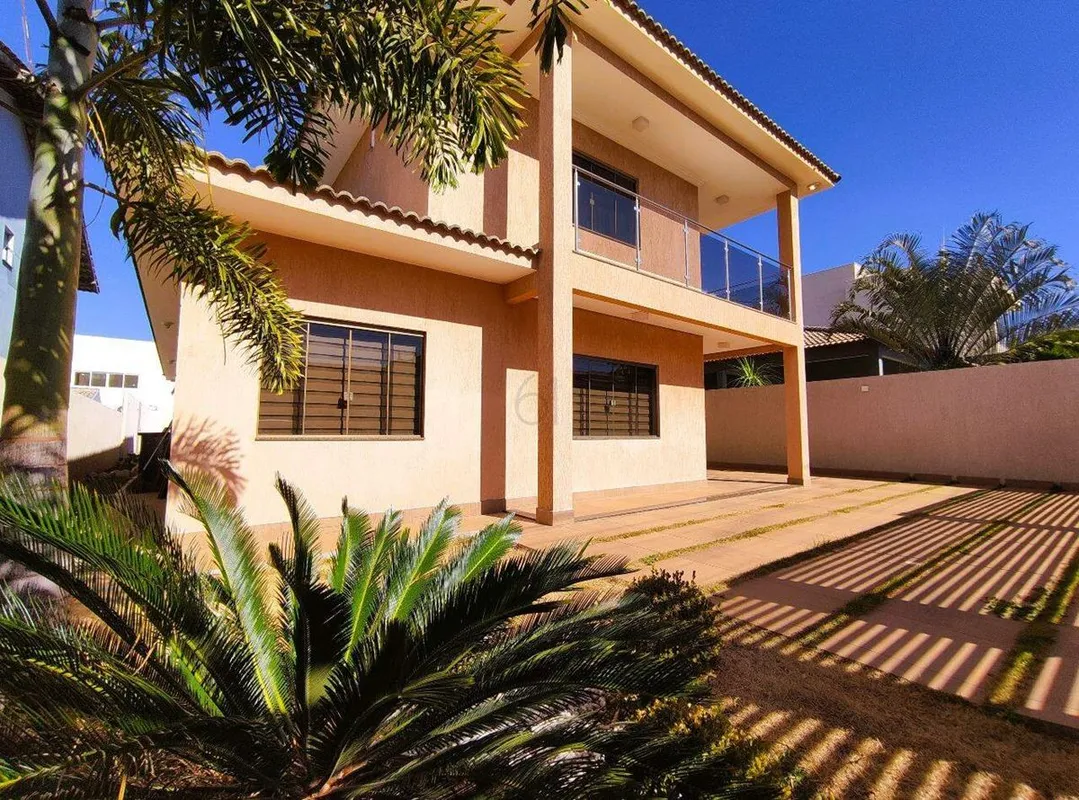 CASA INCRÍVEL NO CONDOMÍNIO ALTO DA BOA VISTA COM MUITO ESPAÇOVenha conhecer ess...