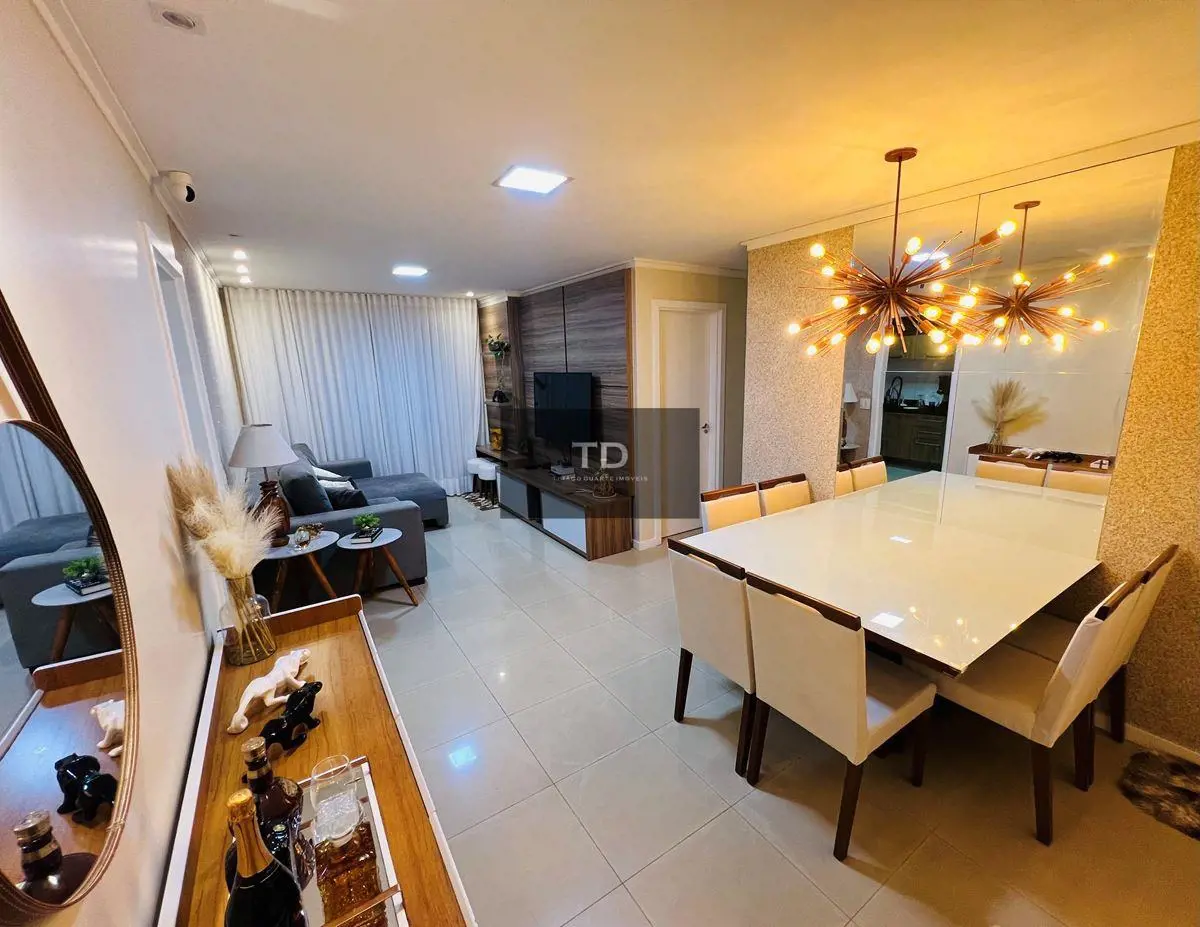 Tower Club Residence Lindo apartamento Linear; Composto de 2 quartos (sendo 1 su...