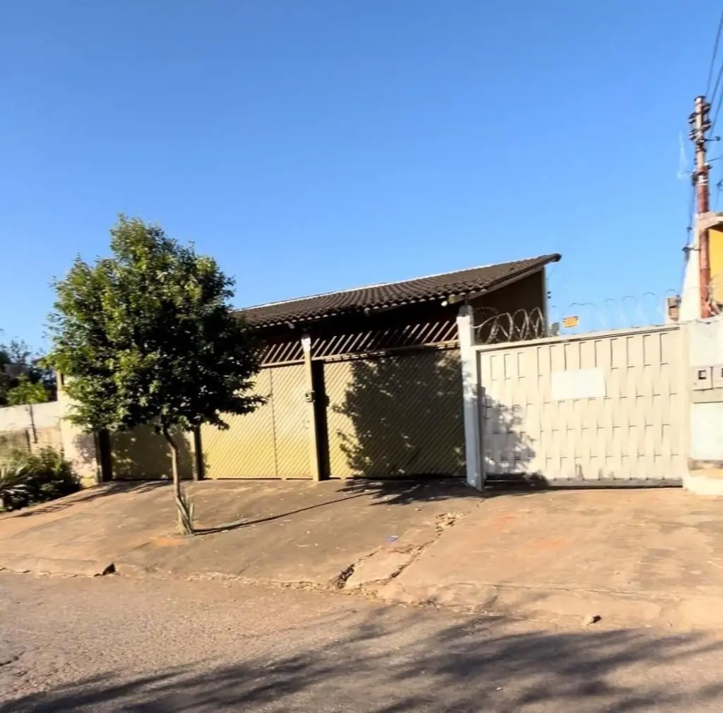 Casa Jardim AméricaTerreno com 481m² que abriga duas casas e totalmente individu...