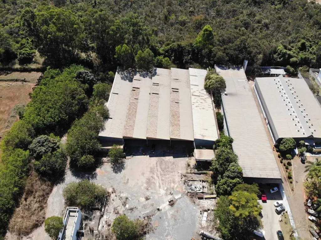 Excelente Oportunidade!Terreno disponível com área de 11.000 m², localizado a ap...