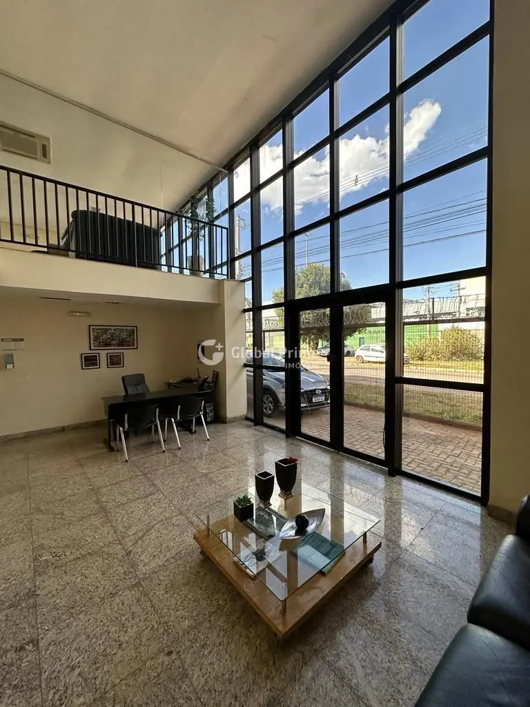 Prédio Administrativo + Galpão - SIADescrição do ImóvelLocalização:A apenas 300 ...