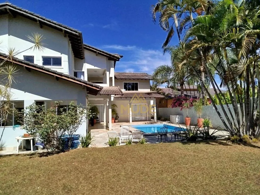 Oportunidade Única! Requinte e bom gosto!Localizada no prestigiado bairro do Lag...