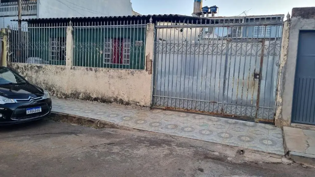 Oportunidade Única para Construção ou Reforma em Lote EscrituradoLocalizado em u...