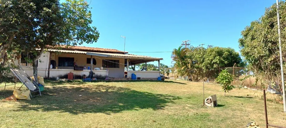 Vendo com Exclusividade, Chácara na DF 260, 03 Hectares!Casa com 3 Quartos sendo...