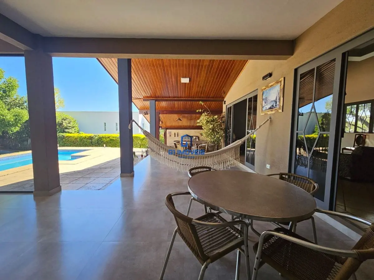 Sobrado à Venda no Condomínio Aldeia do ValeÁrea do Terreno: 1.465mÁrea construí...