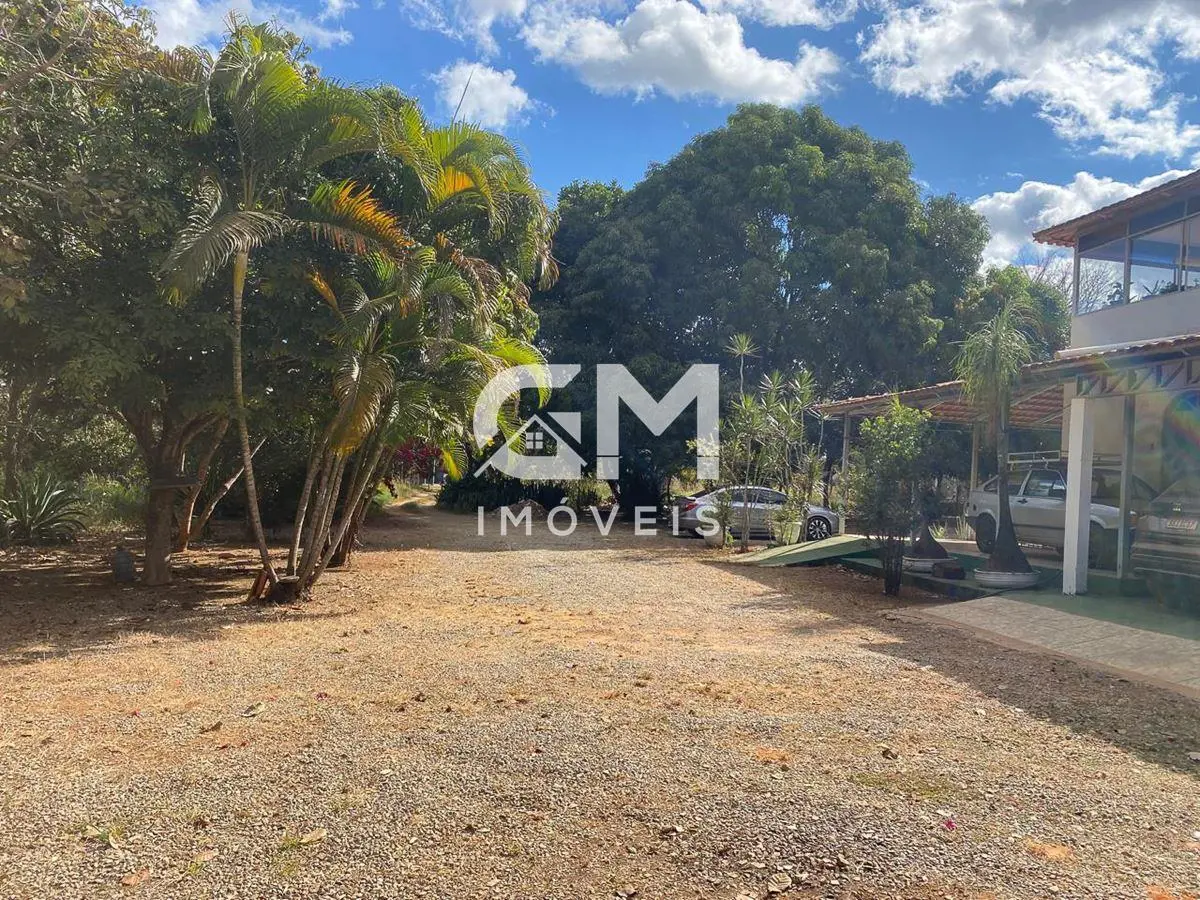 Área com 23.000m² a menos de 7km da BR 020 e 5km da DF 250!!! Destaque para:· Am...