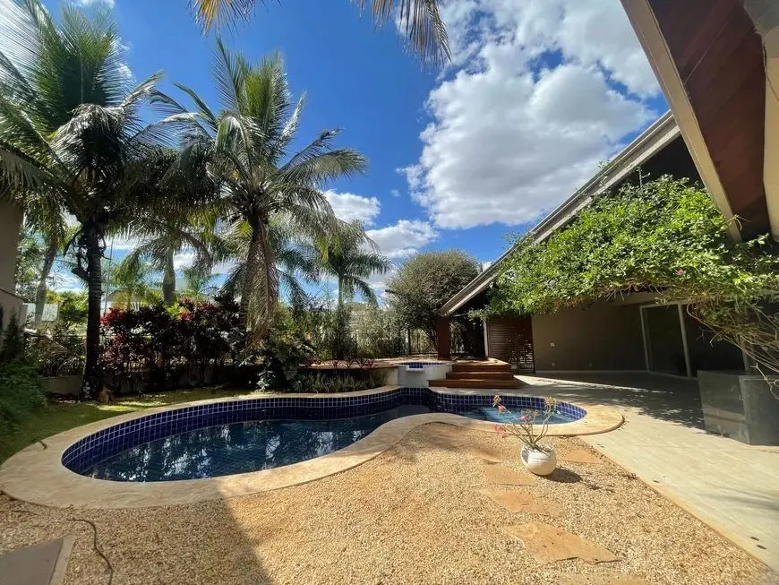 Casa semi mobiliada disponível para aluguel no Alphaville Goiás Imóvel diferenci...