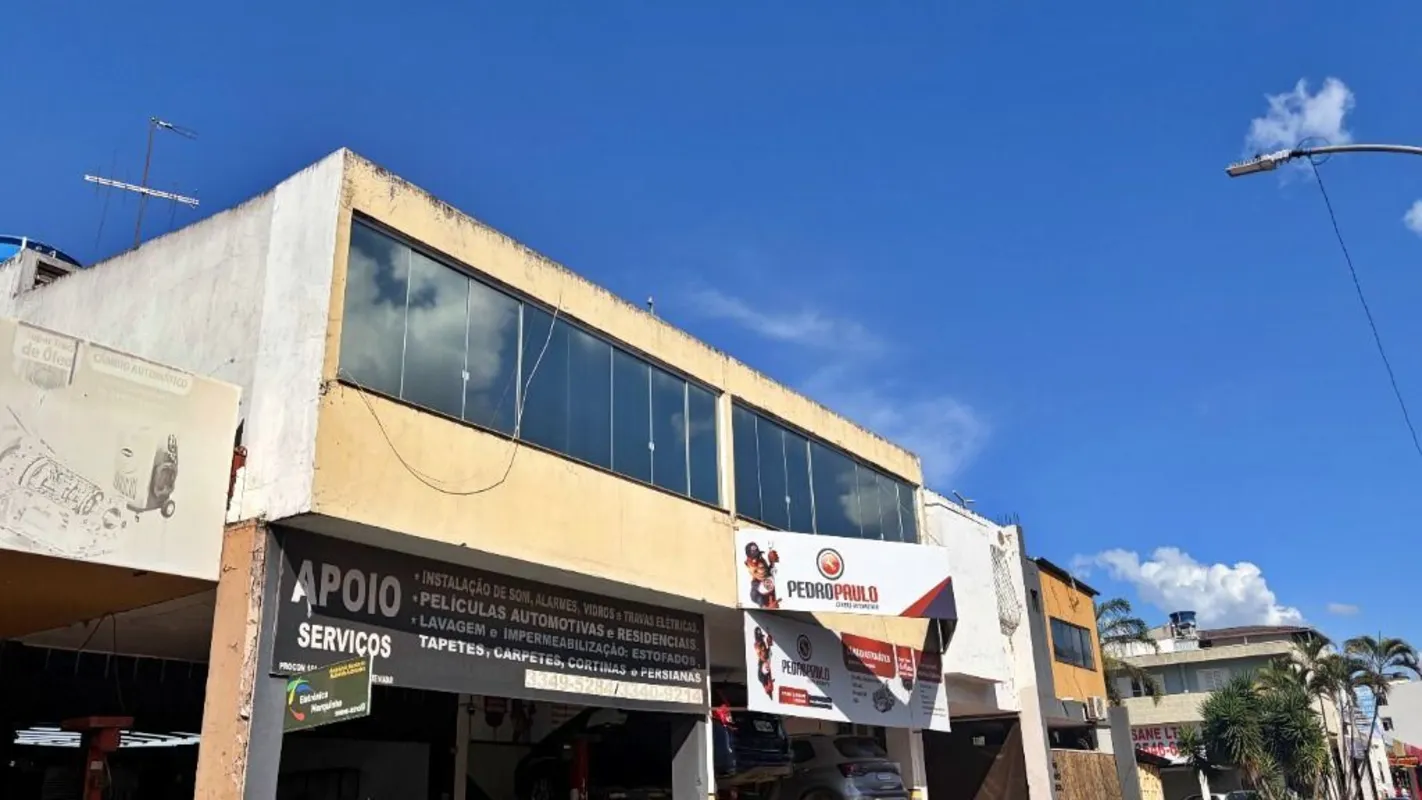 SCLRN 705 BLOCO E ENTRADA 14 - ASA NORTE PARA USO RESIDENCIAL- Apartamento com 3...