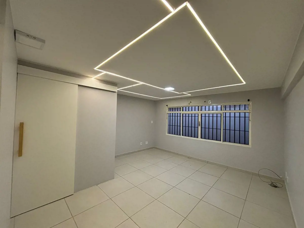 Sala Comercial Sia 5c - Ed. Rio Vermelho - Setor Industrial30 dias de carência. ...