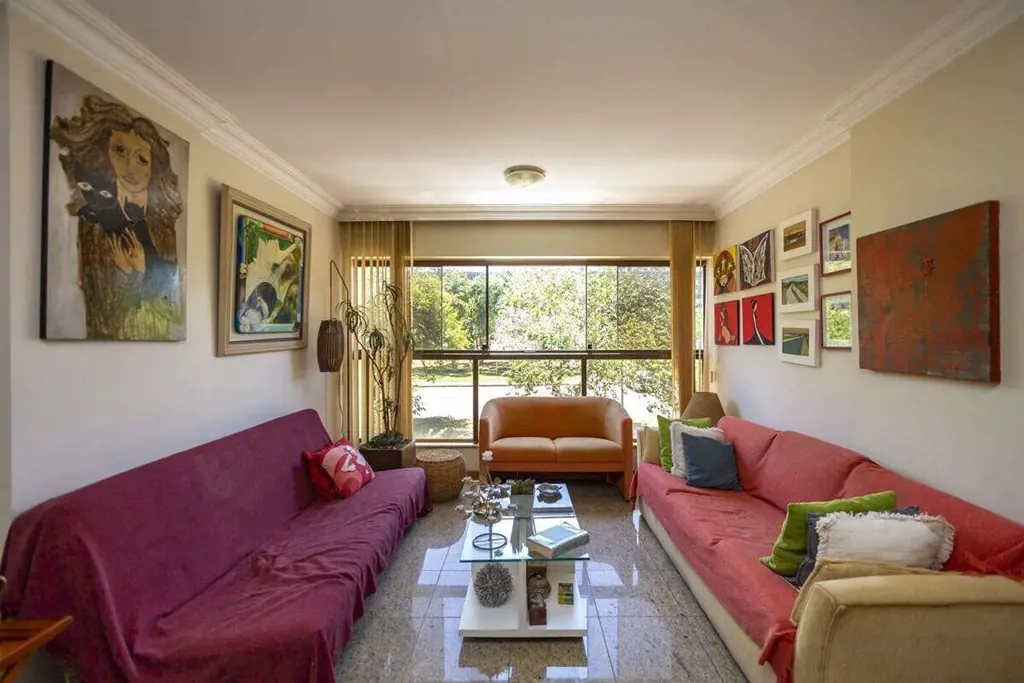 Oportunidade Exclusiva!Apartamento à venda na SQN 215, ao lado do Parque Olhos d...