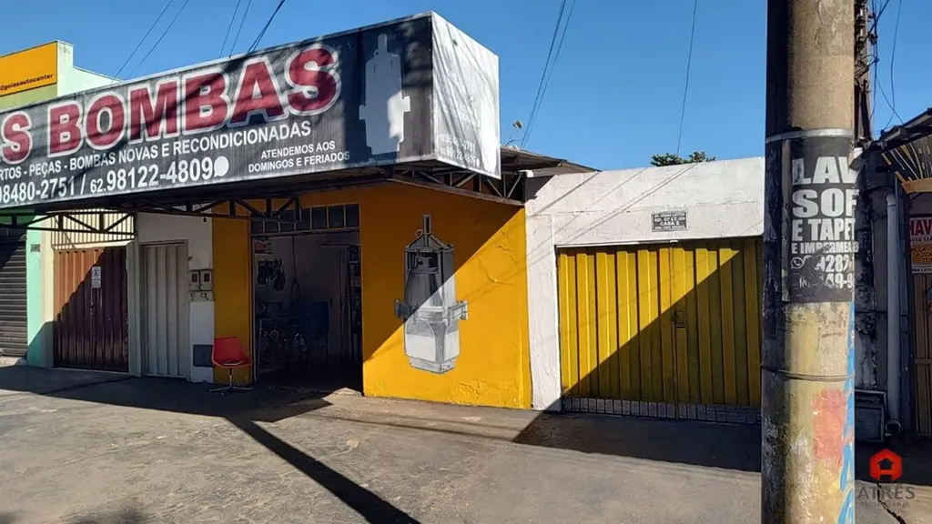 Casa a Venda no Setor Cachoeira Dourada em Goiânia.Casa Residencial com aproxima...