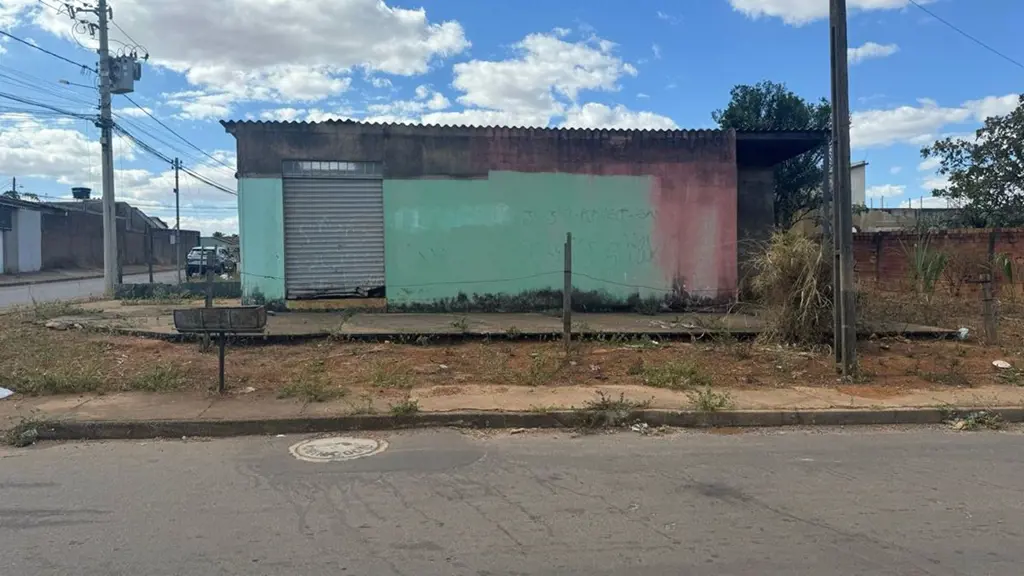 Vende-se um 02 Lote, Bem Localizado, no Setor Parque Veiga Jardim - Aparecida de...