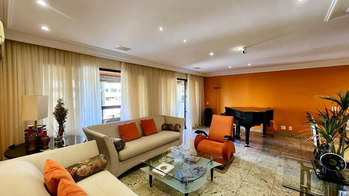 EXCELENTE APARTAMENTO NO 3° ANDAR, COM 237,84 m², 4 SUÍTES, AVARANDADO E VAZADO,...