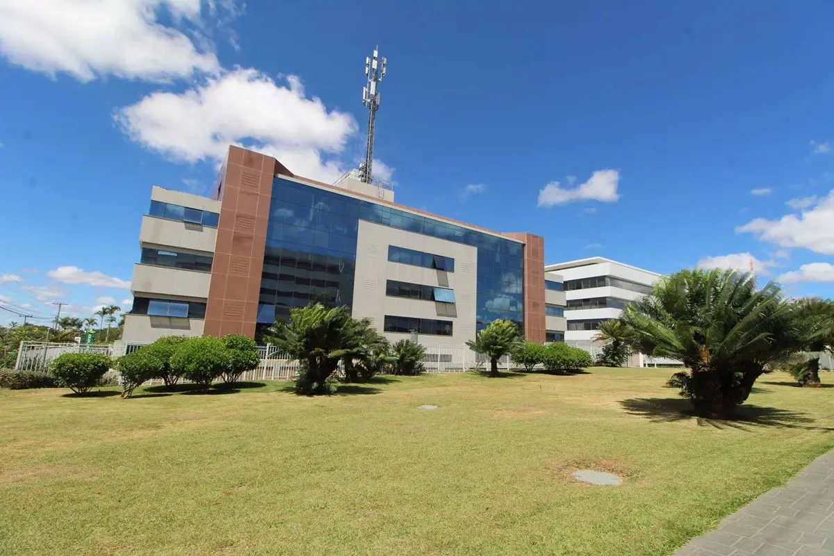 SIG QD. 04, Ed. Barão de Mauá – Sala ampla, vista livre e 01 Garagem -Oportunida...