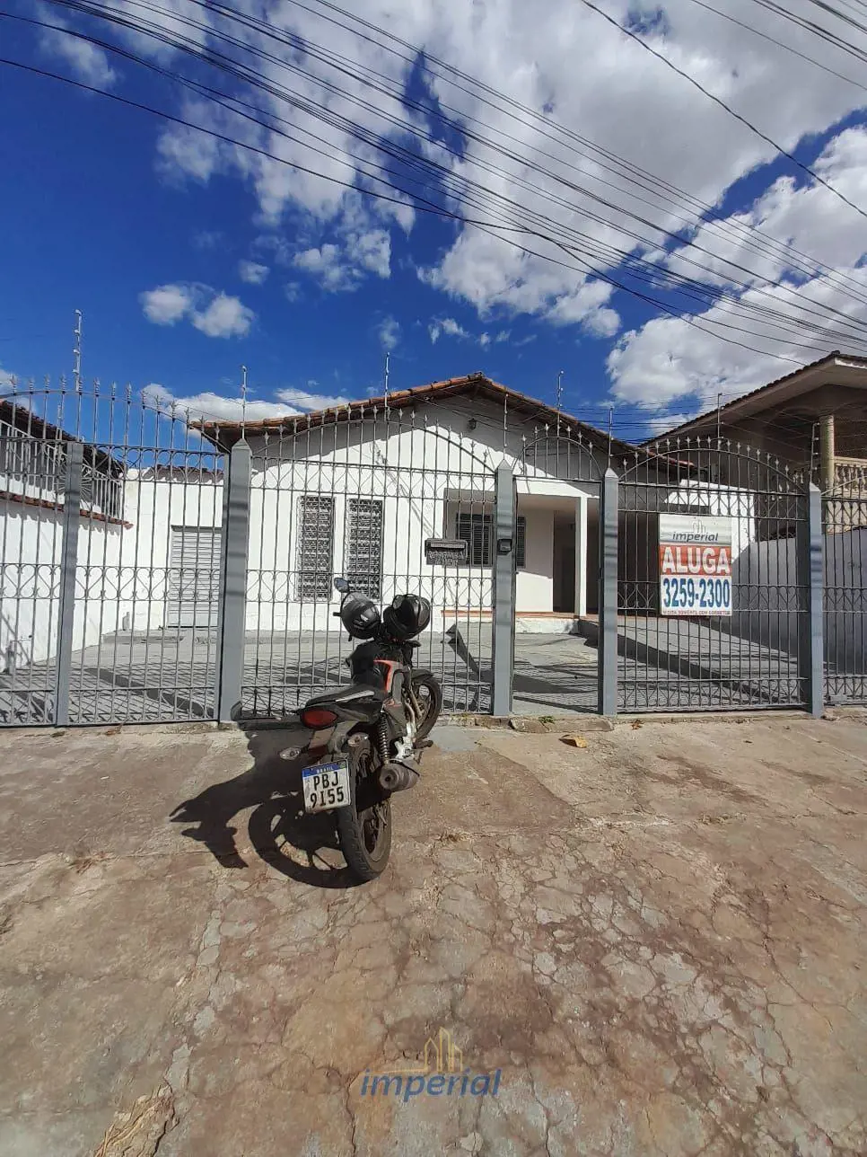 Casa para Aluguel na Rua C-240, Jardim AméricaO imóvel possui 4 quartos, sendo 1...