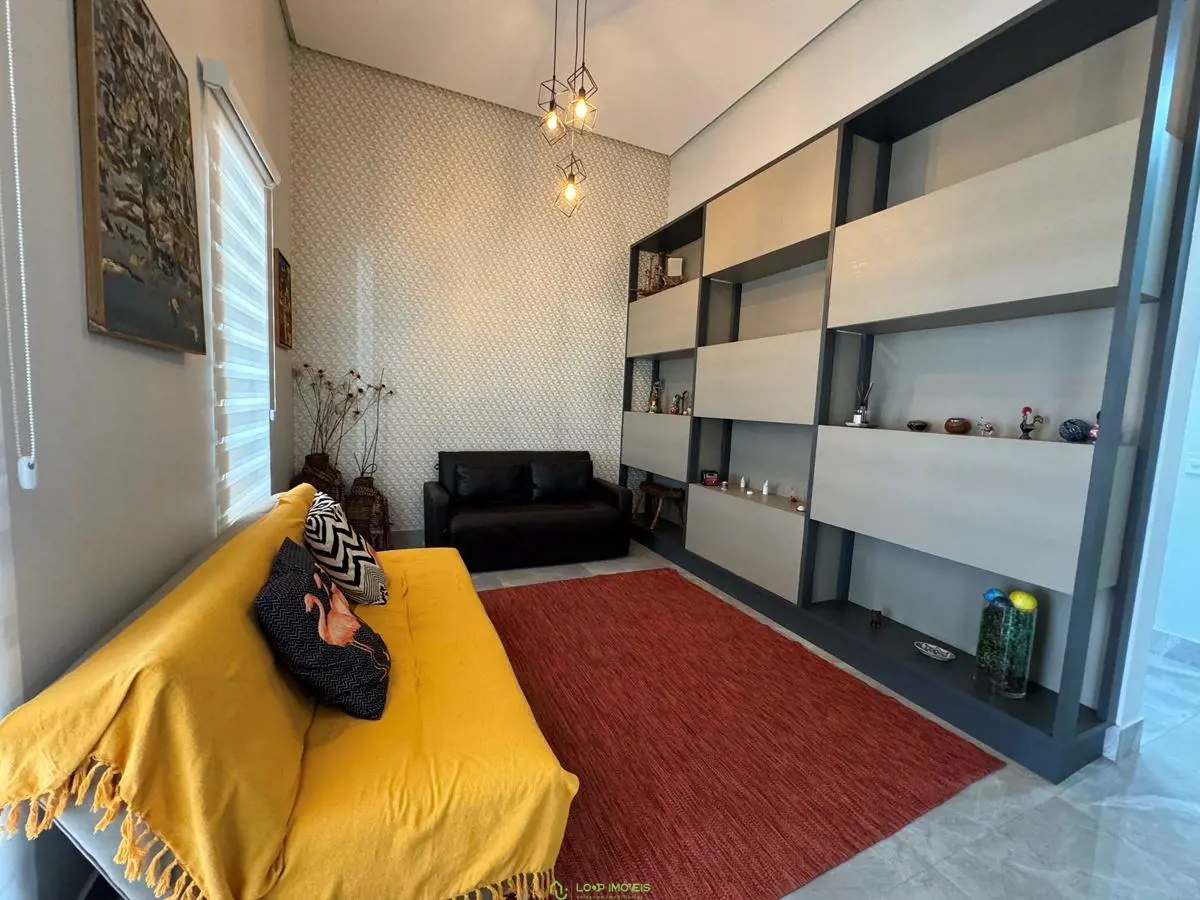 OPORTUNIDADE ÚNICA: LOTE DE 720m EM CONDOMÍNIO FECHADO!!??Terreno: 720 m²; Área ...