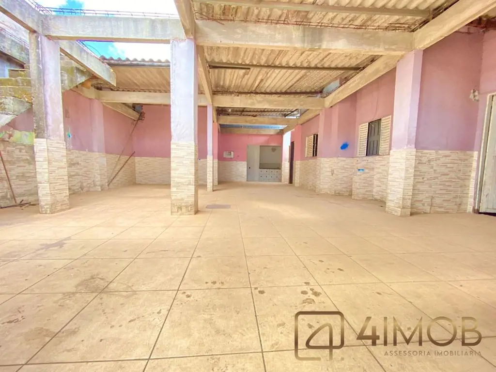 Este é o imóvel ideal para você que quer ter renda com alguéis. O imóvel é hoje ...