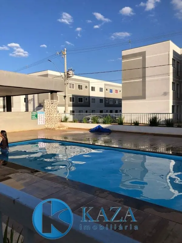 Apartamento composto por 02 quartos, sala, cozinha e banheiro social, próximo a ...