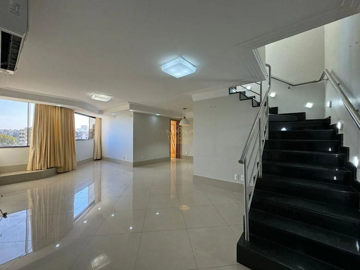 JCMAX VENDE – COBERTURA DUPLEX – 5 QUARTOS – SQN 211 BLOCO C – ASA NORTEDESTAQUE...