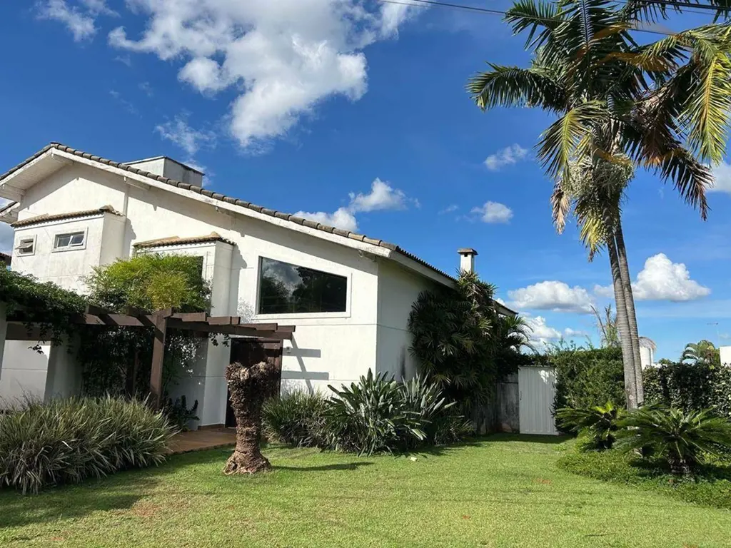 MARAVILHOSA CASA COM O ESPAÇO DE LAZER DOS SEUS SONHOSSe você está à procura de ...