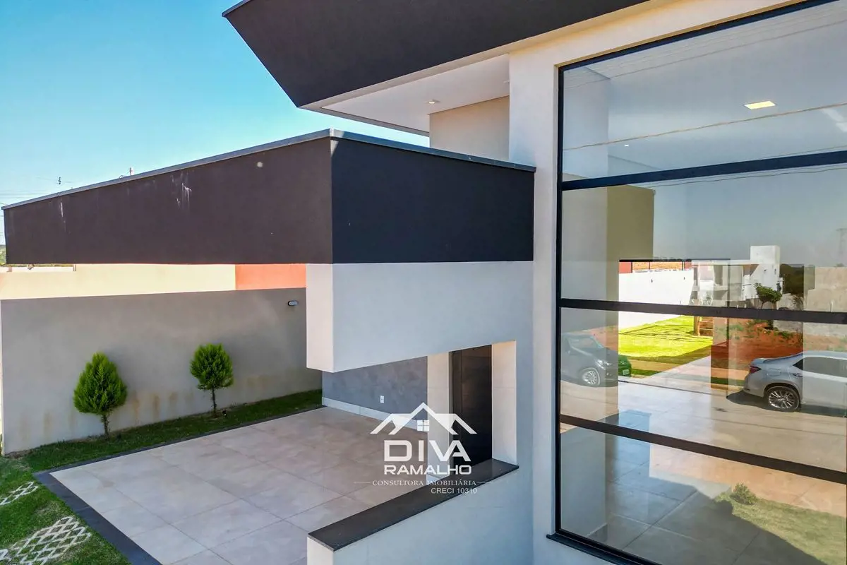 Casa térrea Alto Padrão* com HABITE-SE / Aceita financiamento bancário. - Monito...