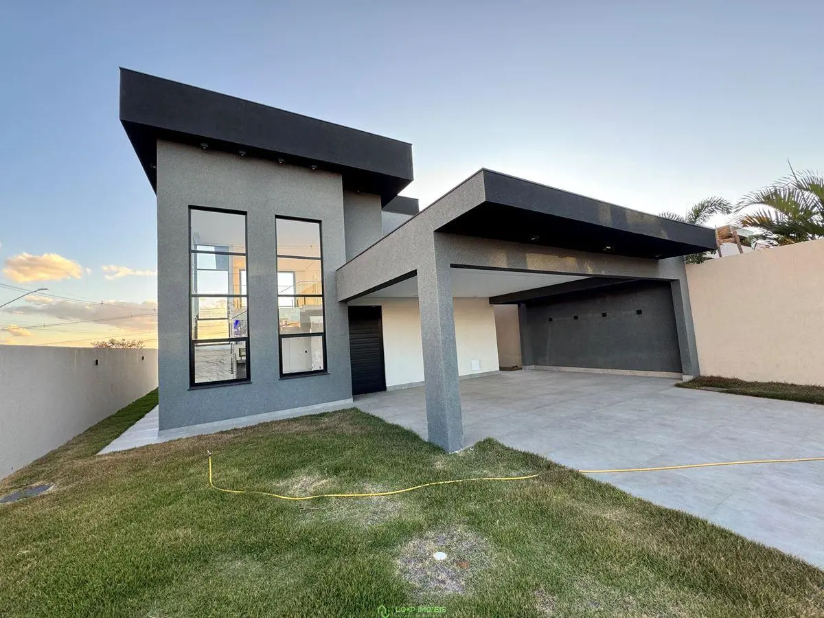 Excelente casa com vista disponível no Condomínio Alto da Boa Vista em Sobradinh...