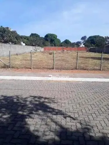 Duprime Imobiliária VENDE - Lote amplo 1.760m², Condomínio MANSÕES ITAIPÚ - Jard...