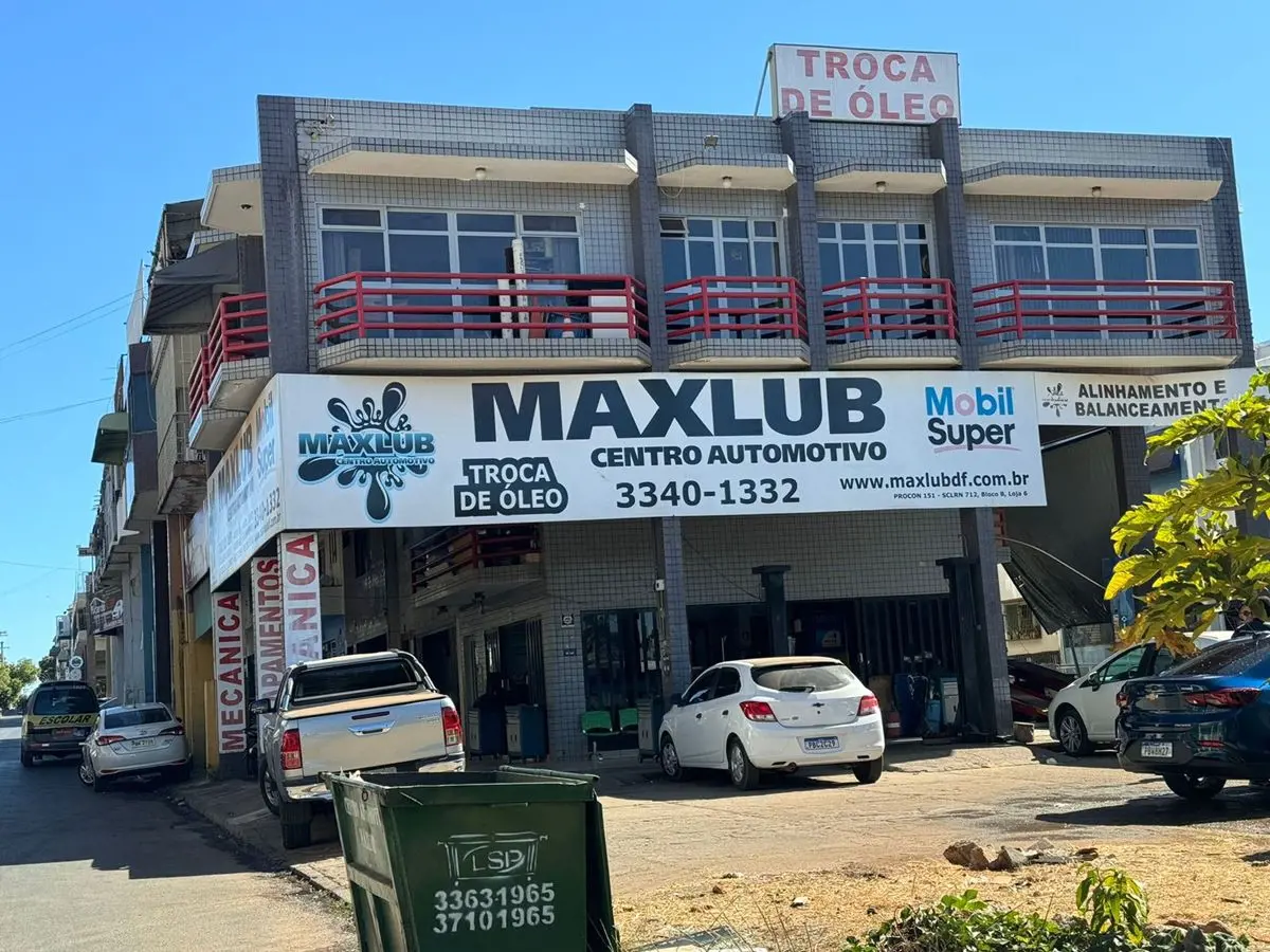 São 335,47m2 PRIVATIVOS, destribuidos da seguinte forma: ( PRÉDIO TIPO EC-1, REN...