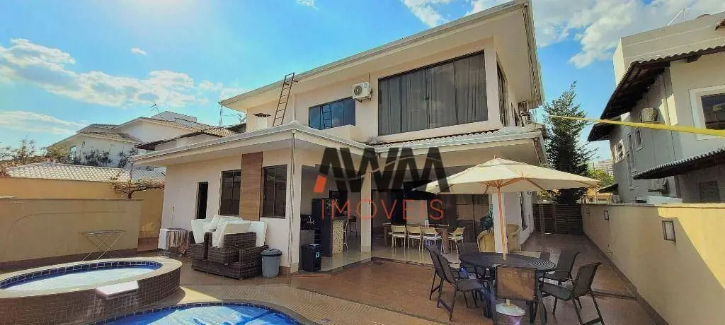 Condominio Granville- Sobrado de luxo com 5 Quartos sendo 4 Suites, localizado e...