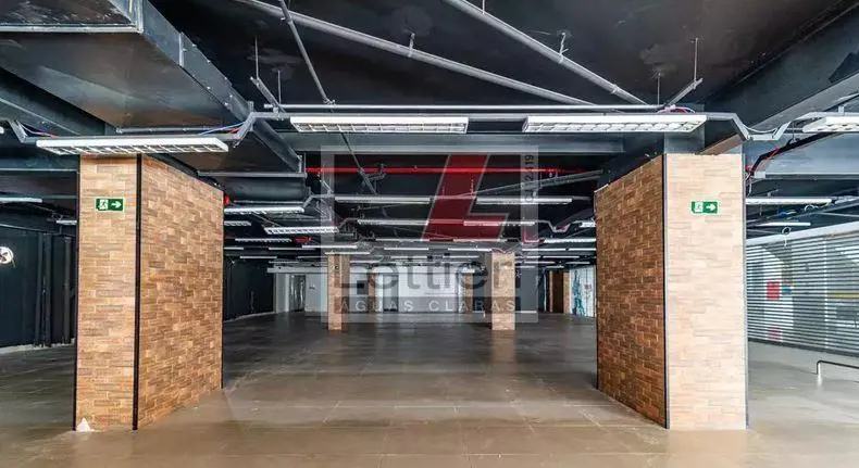 Oportunidade Imperdível: Imóvel com 1000m² Disponível para Locação! Loja 01,02,0...