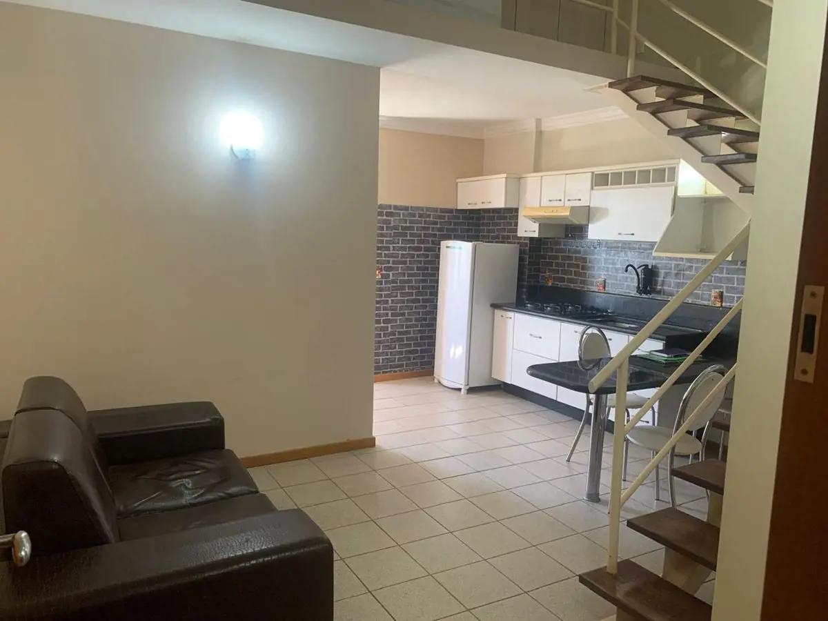 Loft/Duplex com mobília, situado na Avenida Parque de Águas Claras, próximo a vá...