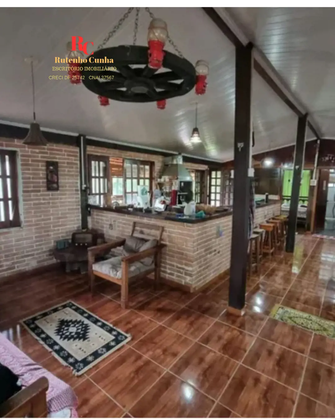 Rutenho Cunha Escritório Imobiliário vende excelente chácara próximo ao Bali Par...