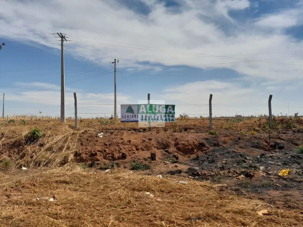 Galpão com área de 180 mts²Aluga-se um terreno de 9.960 m², em frente à BR414 e ...