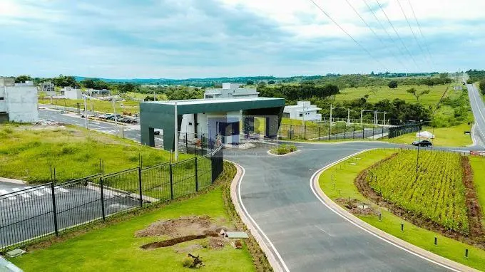 CASA DISPONÍVEL PARA VENDA CONDOMÍNIO CIDADES DAS FLORES, EM CALDAS NOVAS.Esta c...