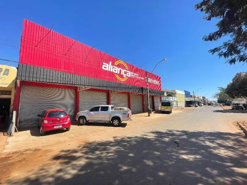 Locação de Galpão Comercial na Avenida principal do Arapongas.Procurando o espaç...