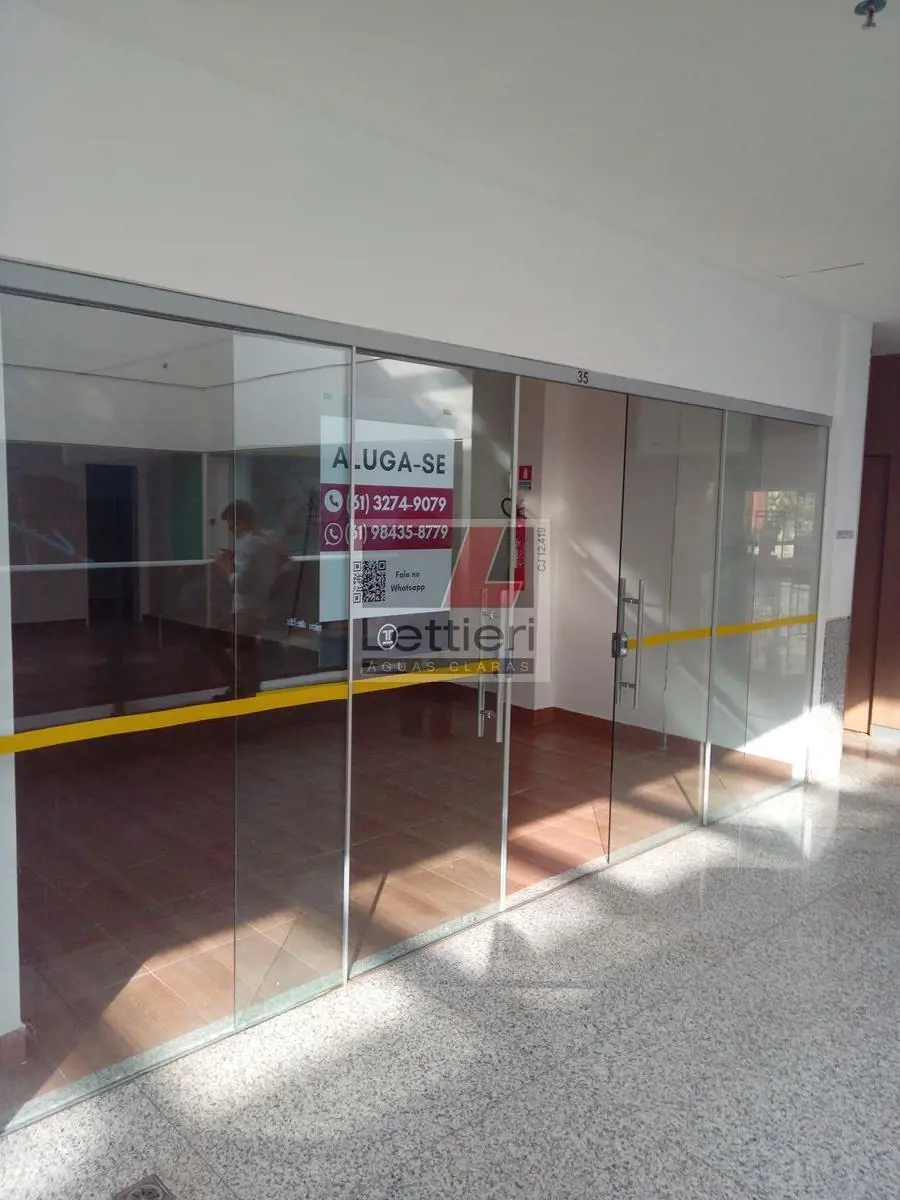 Esta loja oferece conforto e uma excelente localização para a sua empresa. Loja ...