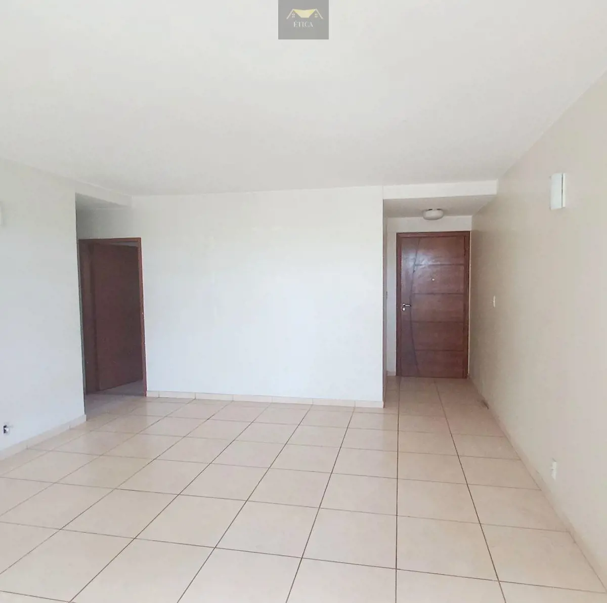 VENDO APTO NA MELHOR QUADRA DA ASA SUL, VEM CONFERIRVendo apto na quadra SQS 212...